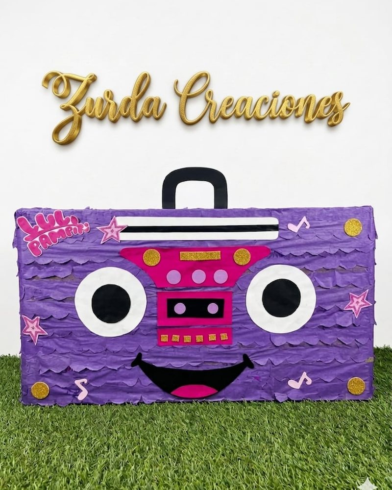 Piñata Radio Retro