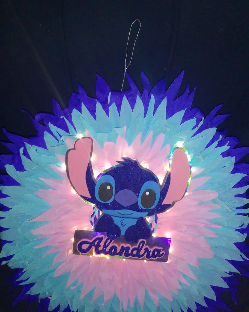 Piñata artesanal de Zurda Creaciones